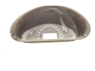 Přístrojová deska Mercedes-Benz C W203 2002 A2035400711