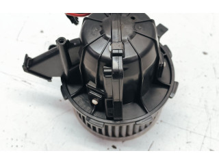 Вентилятор печки U0851004 Audi Q5 SQ5