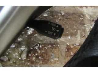 Volant Toyota Avensis T270 2012