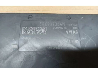 Блок комфорта 5Q0937084N, BCMPQ37H Audi A3 S3 8V