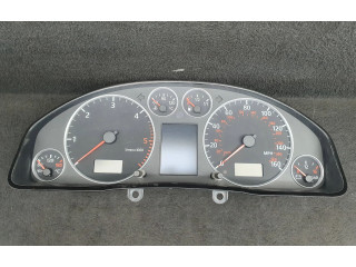 Спидометр (приборный щиток)  4B0920981J   Audi A6 S6 C5 4B 