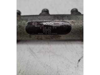 Топливная рампа 0445215010   Volvo V70  