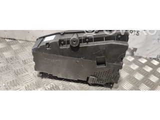 Дисплей 32233452 Volvo XC90