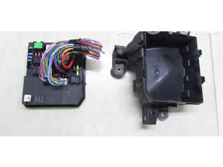 Pojistková skříňka Nssan Juke I F15 2015