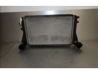 Интеркулер 1K0145803CD Skoda Octavia Mk2 (1Z)