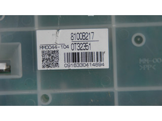 Přístrojová deska Mitsubishi Pajero 2015 810B217, 200KM