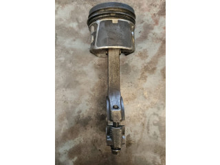  Поршень с шатуном    Nissan X-Trail T32  