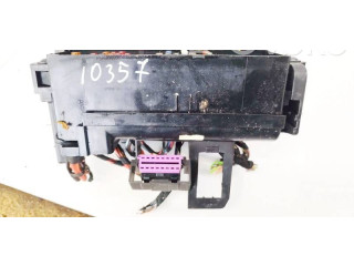 Блок предохранителей Volkswagen Golf Plus