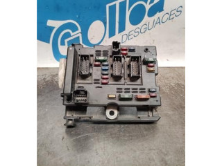 Блок предохранителей 9650663880   Peugeot 406    