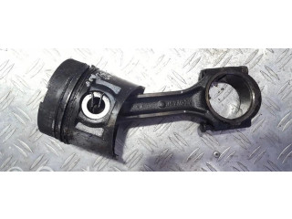 Píst j573022 Mitsubishi Pajero pro naftový motor 2.5