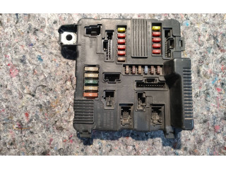 Блок предохранителей 8200306032A, S118399200D   Renault Scenic II -  Grand scenic II    
