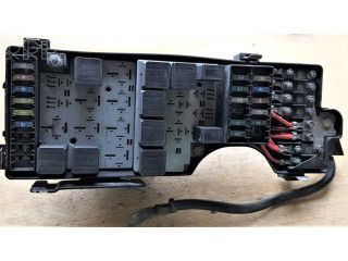 Блок предохранителей  9168986   Volvo S80    