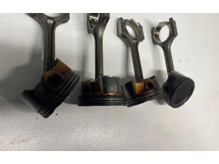 Píst G4LC KIA Venga