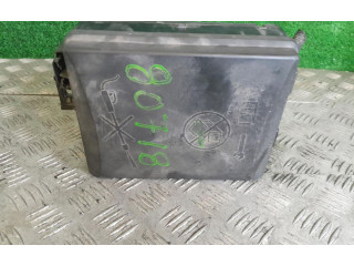 Pojistková skříňka 299100813 Chevrolet Astra 2012