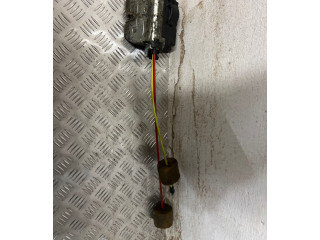 Zámek zadních dveří A211740, A2117400235 Mercedes-Benz E W211 2004