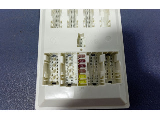 Блок предохранителей 5A86B86, 5A86B86 Alpine B3 B4 B5 B6 E90 E91 E92 E93