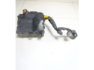 Pojistková skříňka 7594PP Mitsubishi Outlander 2014