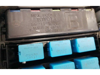 Блок предохранителей 8921153020, 89211-53020 Lexus IS 220D-250-350