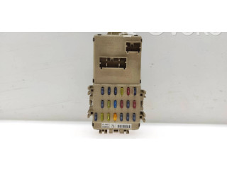 Блок предохранителей JB200400   Subaru Forester SF    