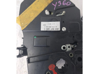 Zámek zadních dveří 2K0827426C Volkswagen Caddy 2007