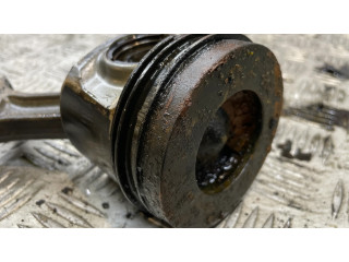 Píst BMW 7 G11 G12 pro naftový motor 4.0