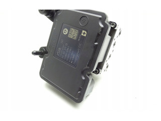 Блок АБС 1K0907379CB, 1K0614517EH   Volkswagen  Jetta VI  2011 - 2018 года