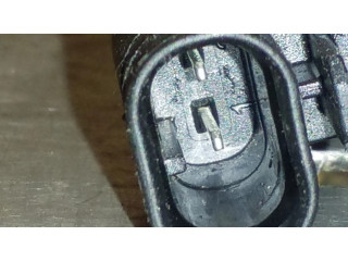 Vstřikovač DM5G9F593AA, 0261500221 Ford Focus pro benzínový motor 1.0