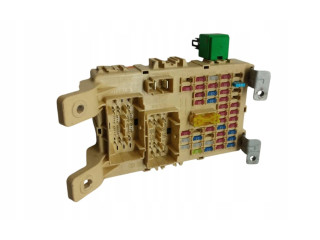 Блок предохранителей  91950-4Y580   KIA Rio    