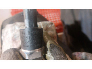 Vstřikovací lišta 0281002405, 086180038 BMW 7 E38 pro naftový motor 3.0