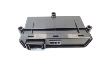 Řídící jednotka 100751100A   Tesla Model S 2014