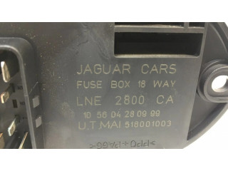 Блок предохранителей LNE2800CA Jaguar XJ X308