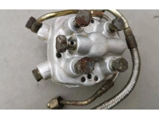 Топливная рампа 0438101035 Audi 80 90 B3