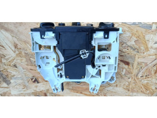 Блок управления климат-контролем Mazda 323