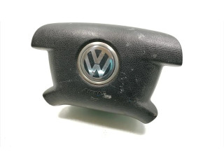 Подушка безопасности водителя 2K0880201A   Volkswagen Caddy