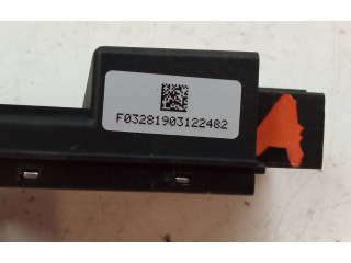 Блок управления 1K0906093J Skoda Fabia Mk3 (NJ)