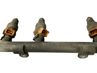 Топливная рампа Jeep Cherokee XJ для двигателя AMC 242 High Output