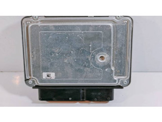 Řídící jednotka 03G906021PD, 1039S22812   Volkswagen Caddy 2007