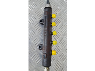 Топливная рампа    Mitsubishi L200   для двигателя 4N15