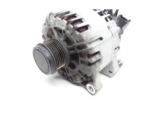 Генератор 30644799 Volvo V40