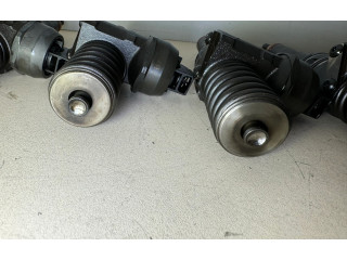 Комплект форсунок 038130073AG, 0414720215    Volkswagen Touran I   