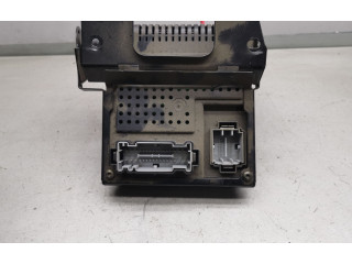 Блок предохранителей 30682981, 12216069   Volvo S80    