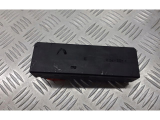 Pojistková skříňka 0005400072 Mercedes-Benz C W202 1999