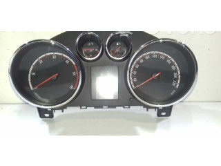 Панель приборов 13349547 Opel Meriva B