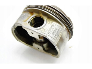  Поршень  31010  Lexus IS III XE30  