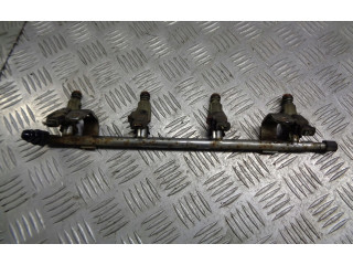 Vstřikovací lišta 04669768 Chrysler PT Cruiser