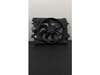 Вентилятор радиатора 214816703R Dacia Sandero