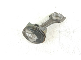 Поршень с шатуном Porsche Macan