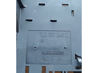 Pojistková skříňka 7L0937548C Audi Q7 4L 2013