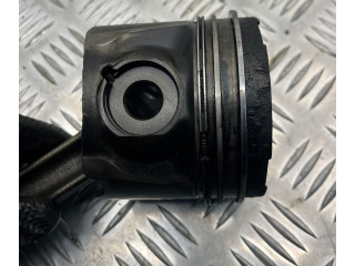  Поршень с шатуном  81L79, 81L79  Volvo V70  