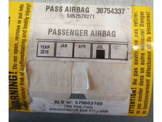 Подушка безопасности пассажира 30754337, 570603700   Volvo V70